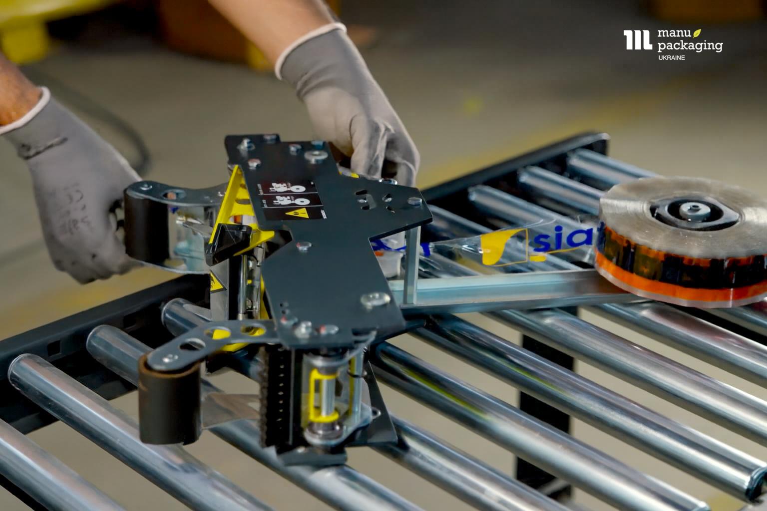 Основные функции упаковочного скотча во время транспортировки