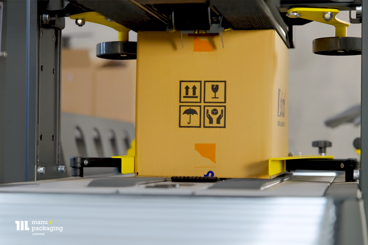 Сохранность товара благодаря качественному скотчу