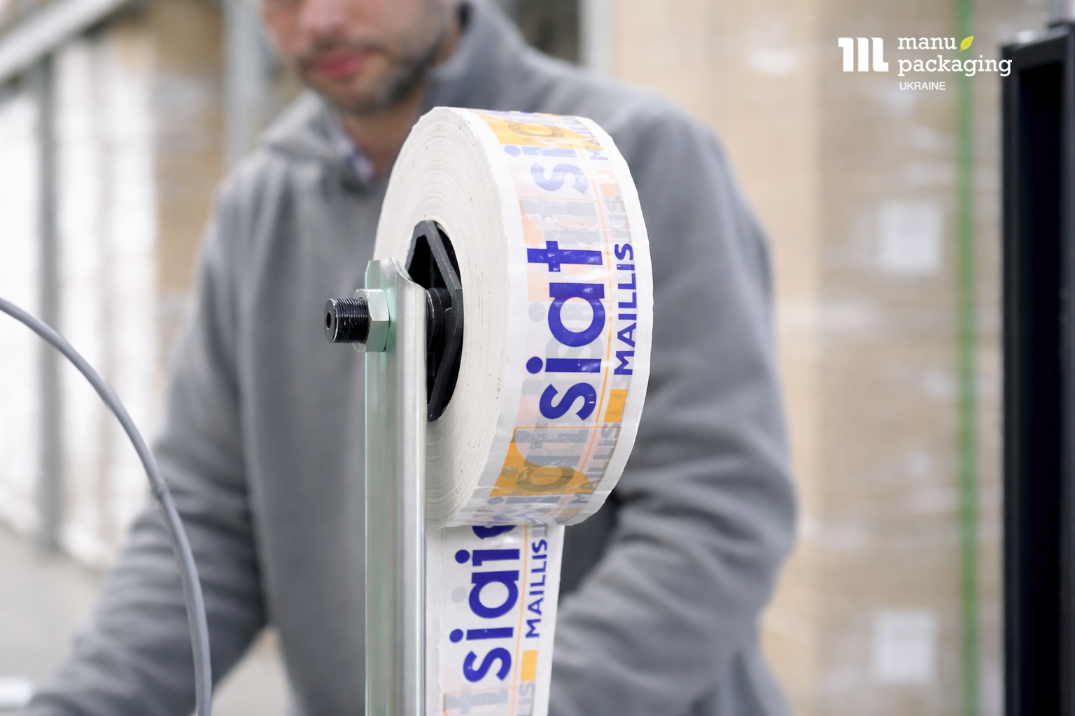 Проблема ручной заклейки коробов